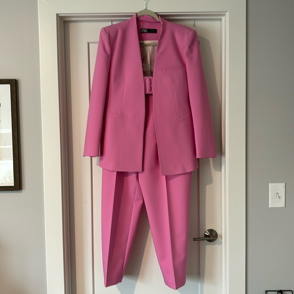 Like New Zara Pink Suit XL